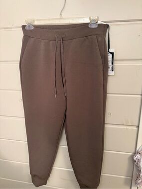 CALIA by Carrie Underwood Taupe Jogger Pants